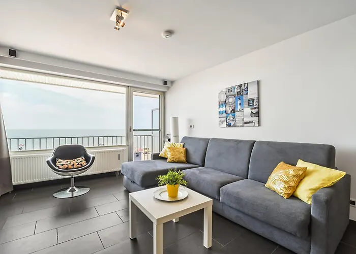 Spacious Studio With Sea View
