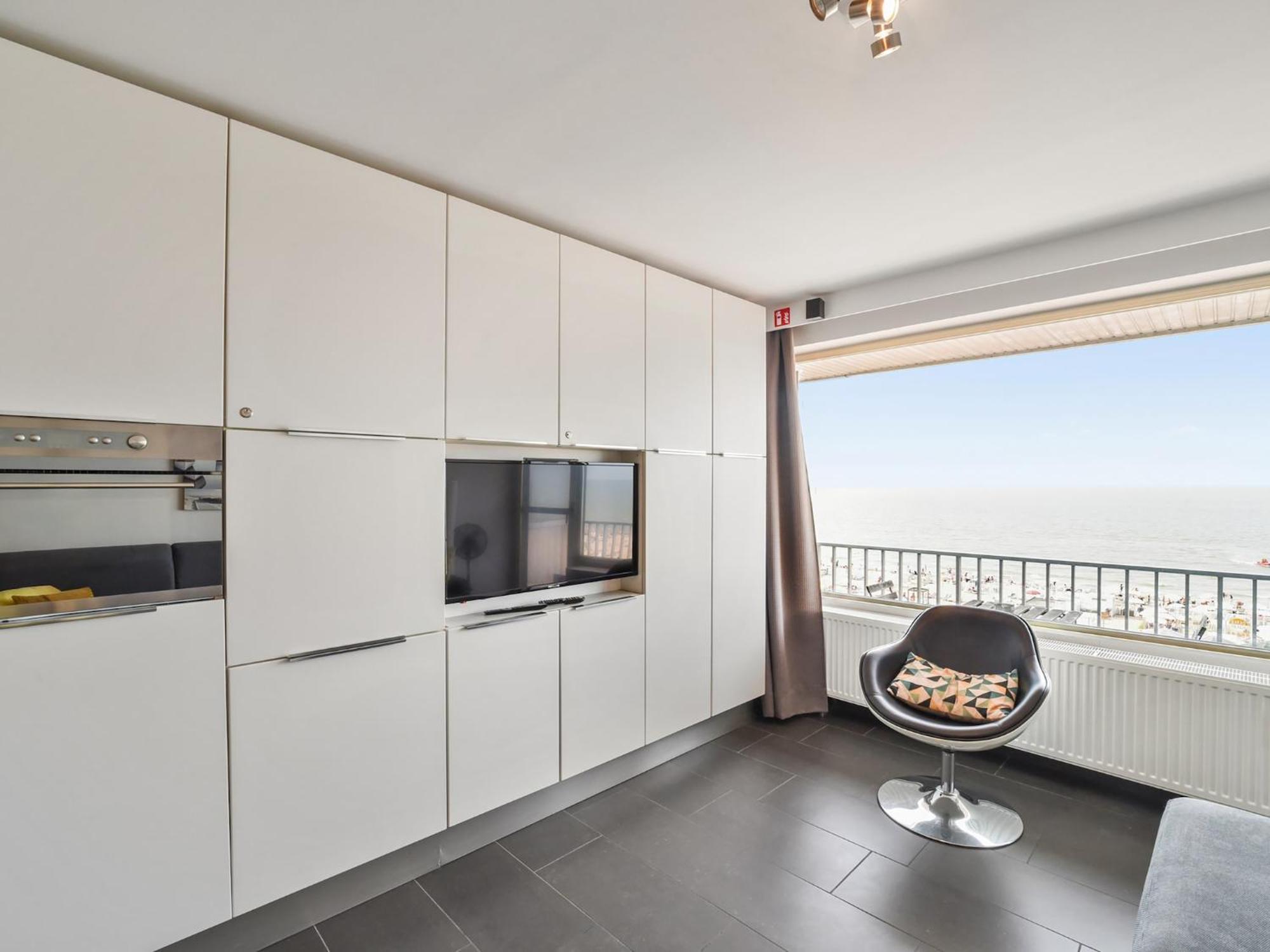 Spacious With Sea View *
